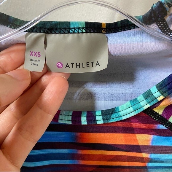 Athleta Laser Beam Rash Guard Swim Top Razzle Purple UPF 50+ XXS NWOT - Picture 4 of 10